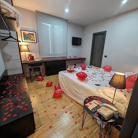 Smart Hotel Карпи Екстериор снимка
